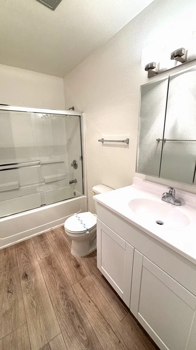 Ranchouse Apartments *First Month Free* photo 4
