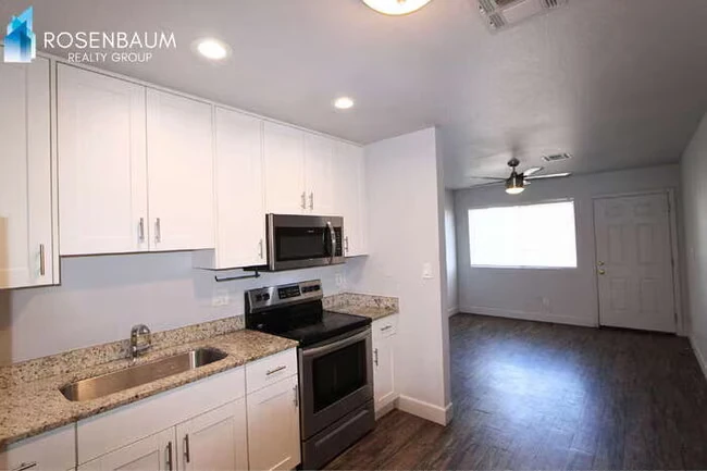 550 W 9th St Mesa, AZ 85201 photo 4