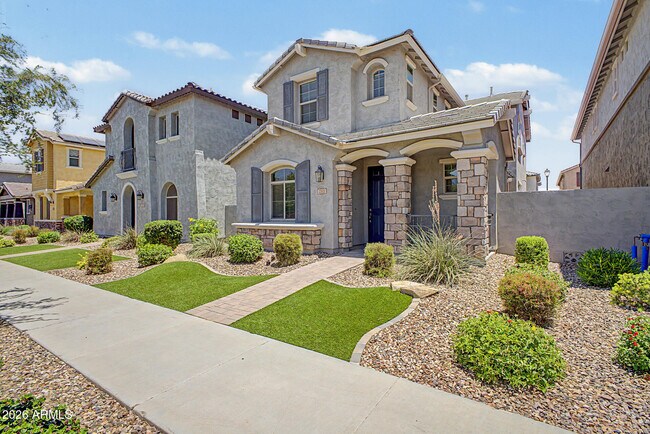 2511 S Entwistle St Gilbert, AZ 85295 photo 5