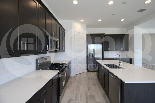 24477 N 170th Dr Surprise, AZ 85387 photo 3