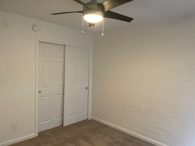 1815 W Tuckey Ln Phoenix, AZ 85015 photo 4