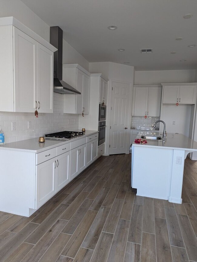 15681 W Jefferson St Goodyear, AZ 85338 photo 3