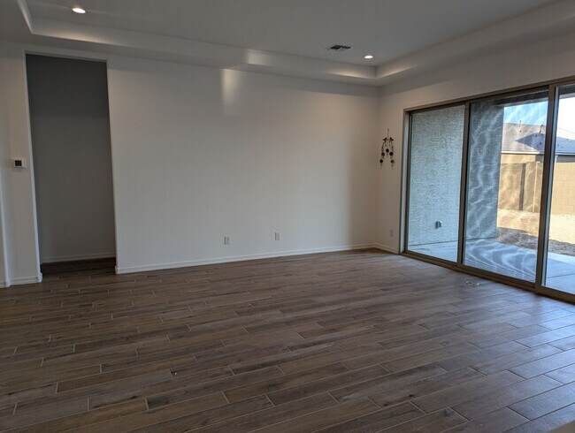 15681 W Jefferson St Goodyear, AZ 85338 photo 5