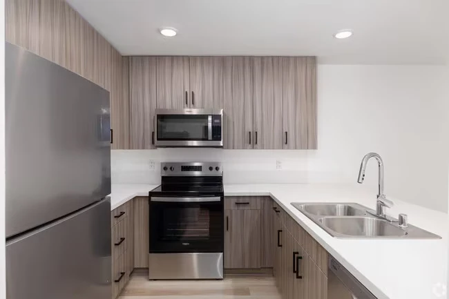 Modernaire Apartments photo 5