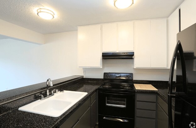 1 Bed 1 Bath Classic 2370-017 floor plan