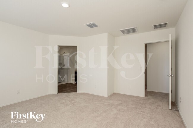 8434 S 258th Dr Buckeye, AZ 85326 photo 5