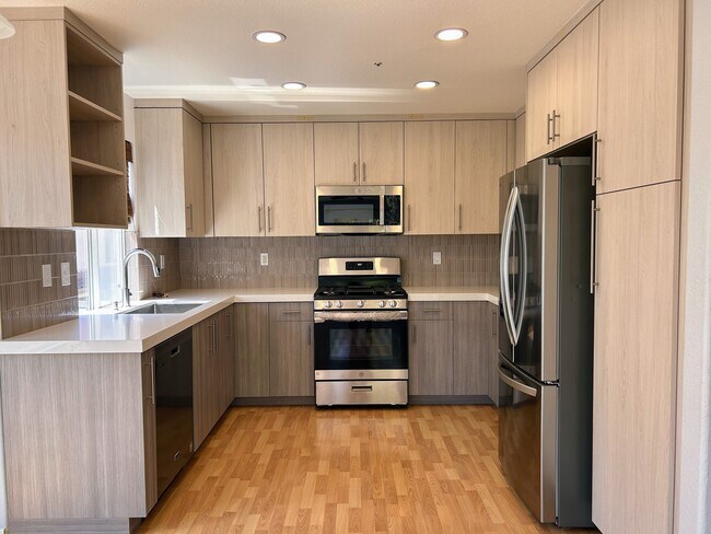 10254 Wateridge Cir San Diego, CA 92121 photo 4