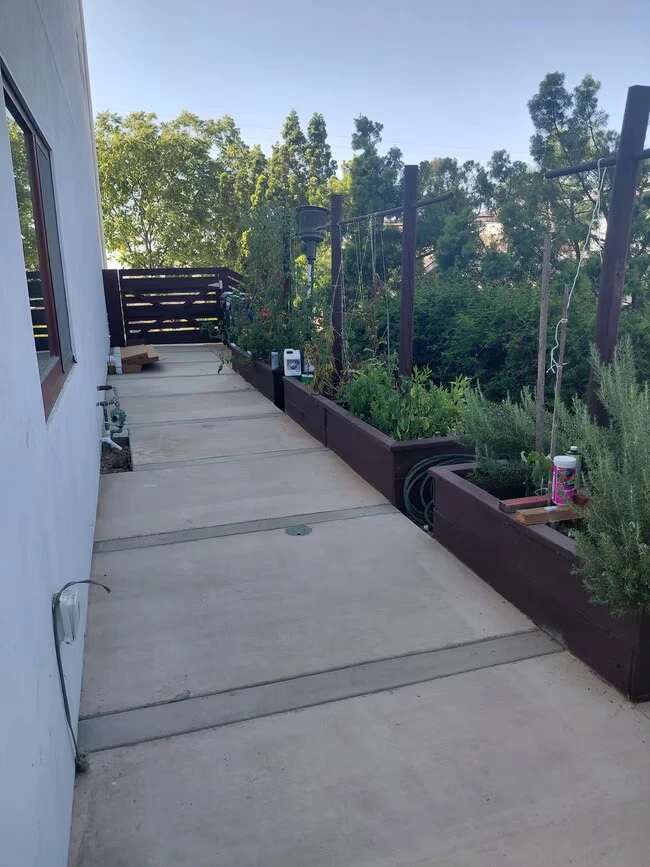 401 Washingtonia Dr San Marcos, CA 92078 photo 3