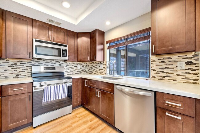 5780 Friars Rd San Diego, CA 92110 photo 4