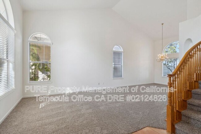 31597 Corte Rosario Temecula, CA 92592 photo 4
