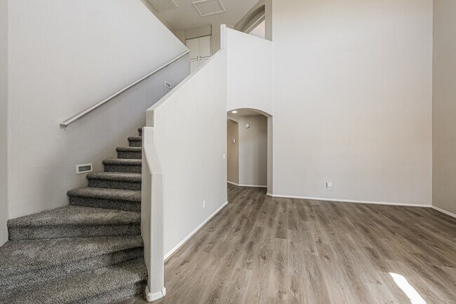 15028 W Statler St Surprise, AZ 85374 photo 5