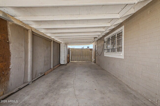 1823 E Sunland Ave Phoenix, AZ 85040 photo 5