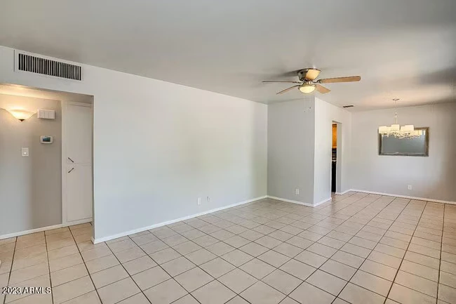 543 W 19th St Tempe, AZ 85281 photo 4