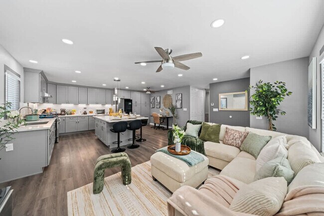 10983 Parkdale Ave San Diego, CA 92126 photo 3