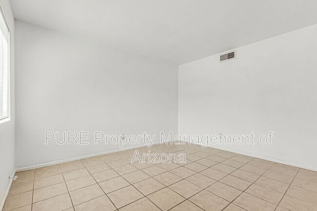 3511 E Baseline Rd Phoenix, AZ 85042 photo 4