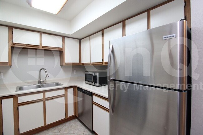 1340 N Recker Rd Mesa, AZ 85205 photo 3