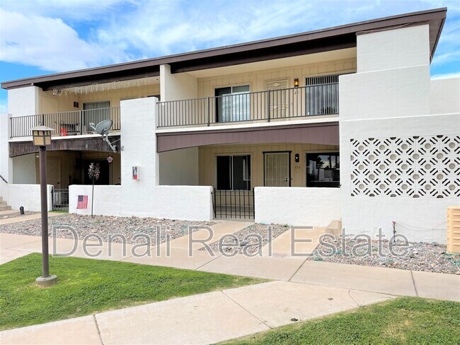220 Old Litchfield Rd Litchfield Park, AZ 85340 photo 2