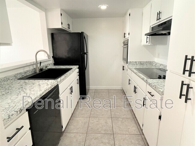220 Old Litchfield Rd Litchfield Park, AZ 85340 photo 3