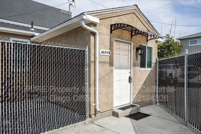 4681 Hawley Blvd San Diego, CA 92116 photo 4
