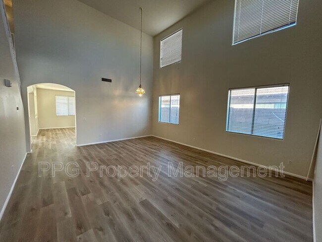 10341 W Atlantis Wy Tolleson, AZ 85353 photo 4