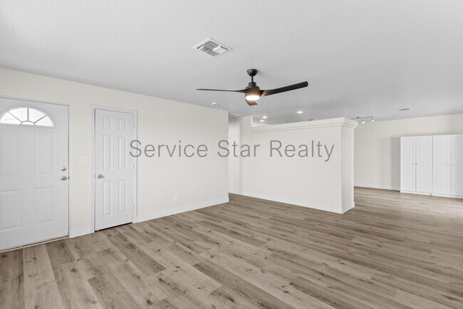 5311 W Mauna Loa Ln Glendale, AZ 85306 photo 3