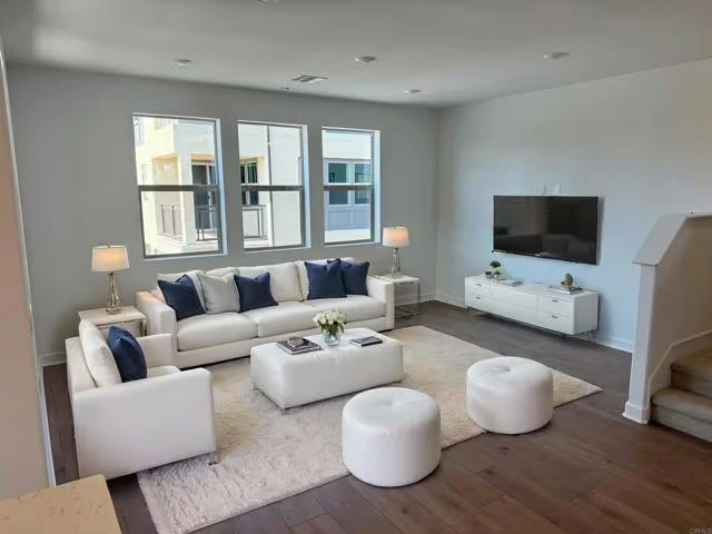 352 Summer Breeze Oceanside, CA 92057 photo 2