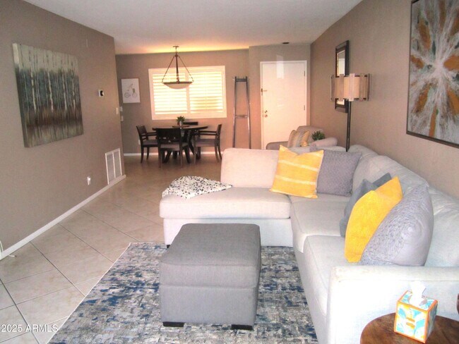 4303 E Cactus Rd Phoenix, AZ 85032 photo 5