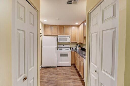 4354 N 82nd St Scottsdale, AZ 85251 photo 2