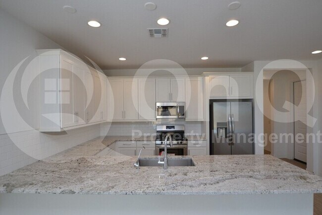 9222 W Glenrosa Ave Phoenix, AZ 85037 photo 5