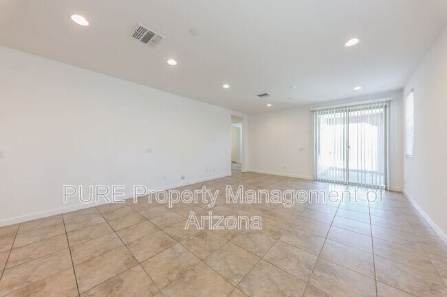 32002 N 125th Ln Peoria, AZ 85383 photo 5