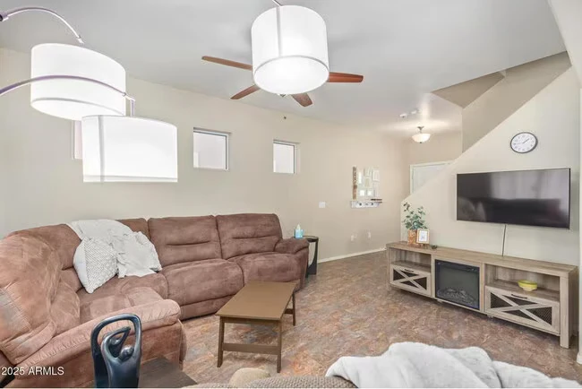 34905 N 30th Dr Phoenix, AZ 85086 photo 4
