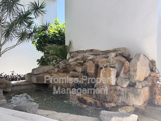 910 N Pacific St Oceanside, CA 92054 photo 5