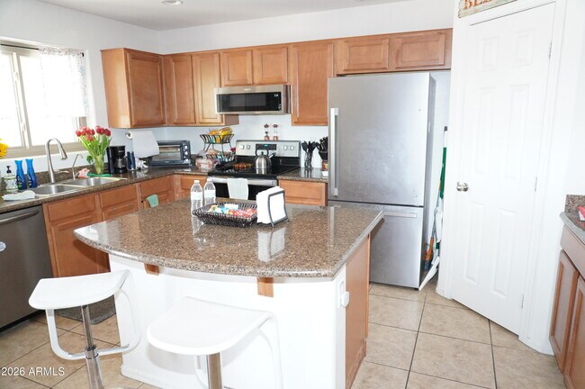 29285 N Yellow Bee Dr San Tan Valley, AZ 85143 photo 5