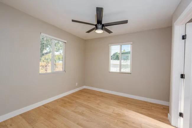 203 W 3rd Ave Escondido, CA 92025 photo 5