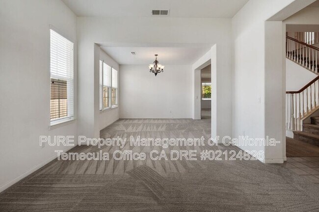 32658 Dowling Ct Winchester, CA 92596 photo 5