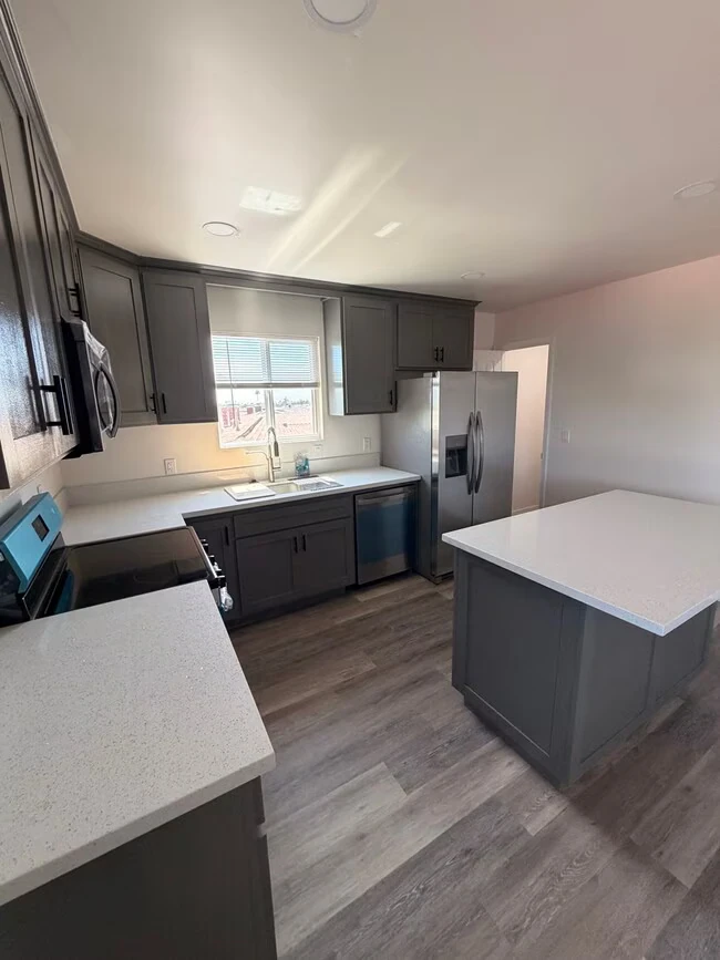 7123 Arillo St San Diego, CA 92111 photo 4