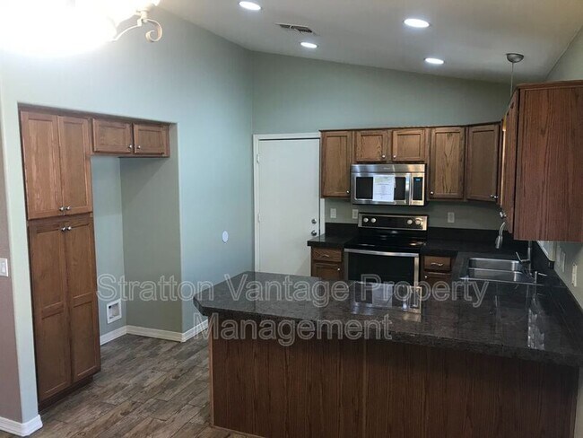 42006 Anne Ln Maricopa, AZ 85138 photo 4