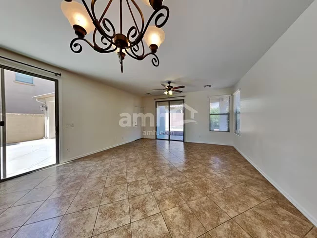 14584 W Maui Ln photo 5