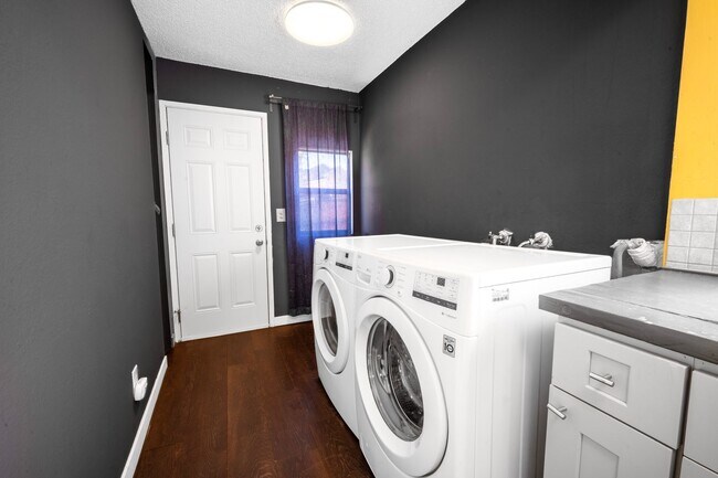 3041 Valle Ave San Diego, CA 92113 photo 5