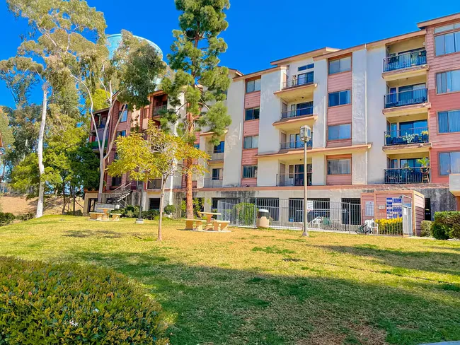 5985 Dandridge Ln San Diego, CA 92115 photo 2