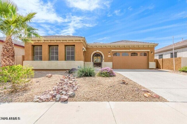 15369 W Westview Dr Goodyear, AZ 85395 photo 3