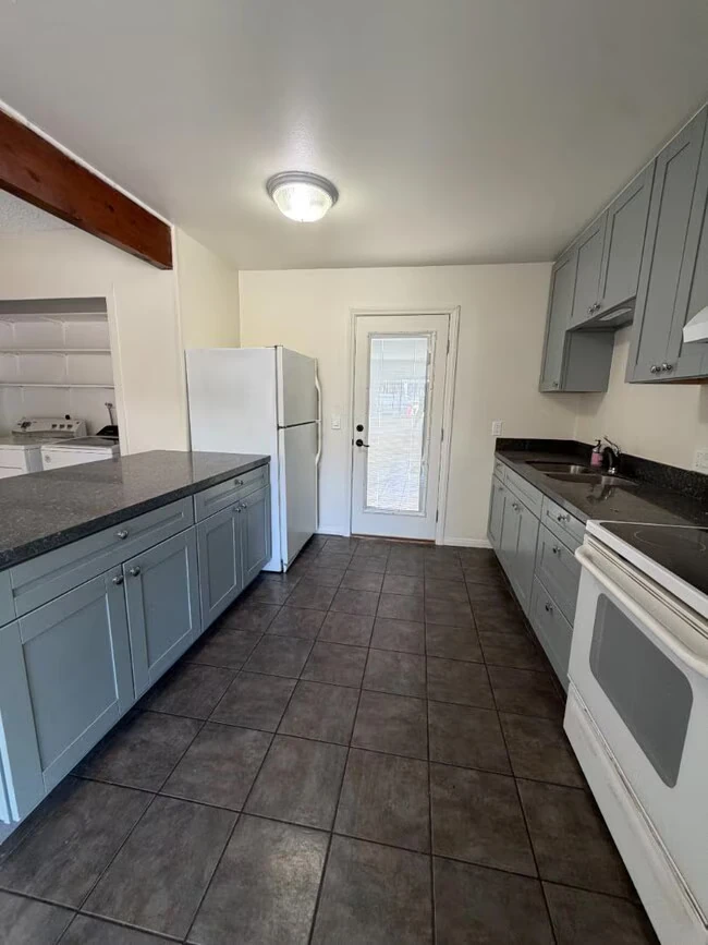 8209 Jema Way