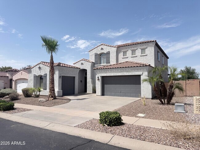 752 E Torrey Pines Pl photo 4