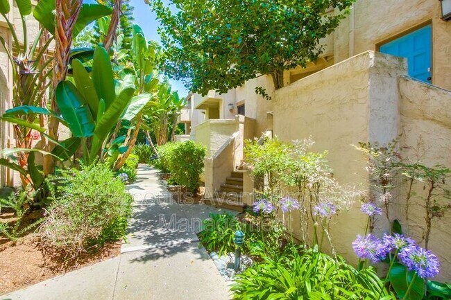 3268 Via Marin San Diego, CA 92037