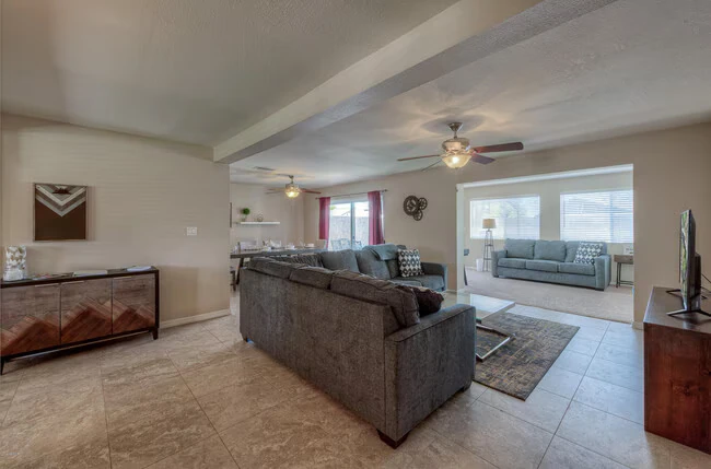 8031 E Oak St Scottsdale, AZ 85257 photo 5