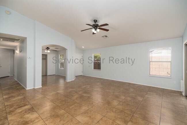4052 S Shady Ct Gilbert, AZ 85297 photo 4