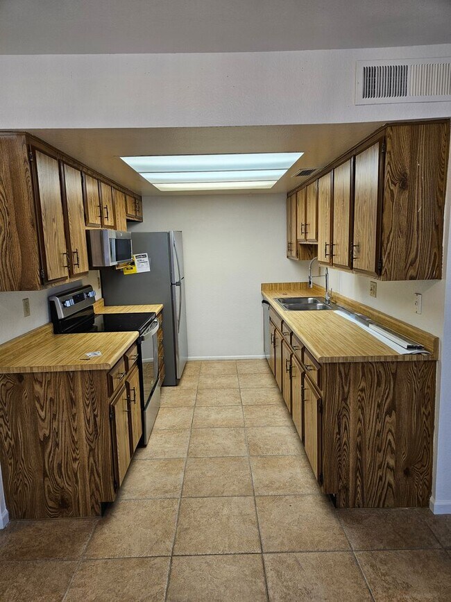 1237 N Granite Reef Rd Scottsdale, AZ 85257 photo 3