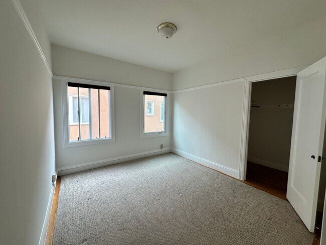 2319 Grant St Berkeley, CA 94703 photo 4