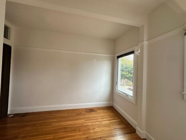 2319 Grant St Berkeley, CA 94703 photo 5