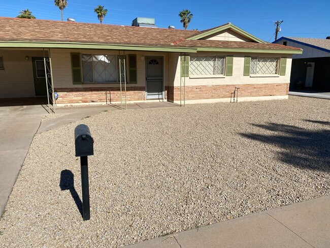 2344 W Echo Ln photo 5